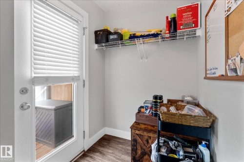 4126 6A Street, Edmonton, AB - Indoor