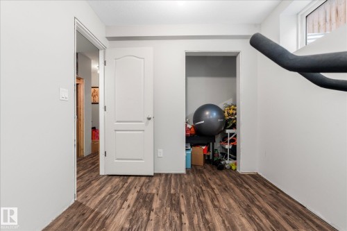 4126 6A Street, Edmonton, AB - Indoor Photo Showing Other Room
