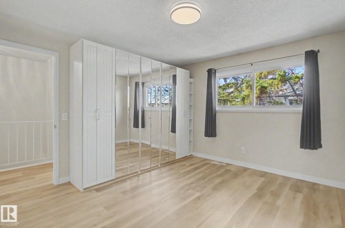 14315 58 Street, Edmonton, AB 