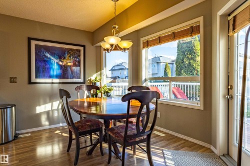 1438 Potter Greens Drive, Edmonton, AB - Indoor Photo Showing Dining Room