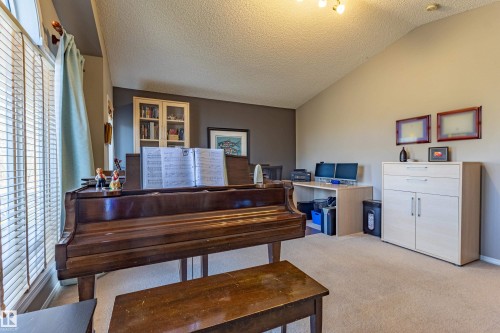 1438 Potter Greens Drive, Edmonton, AB - Indoor