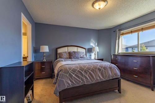 1438 Potter Greens Drive, Edmonton, AB - Indoor Photo Showing Bedroom