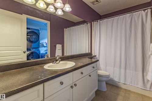1438 Potter Greens Drive, Edmonton, AB - Indoor Photo Showing Bathroom