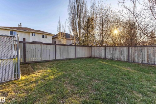 1438 Potter Greens Drive, Edmonton, AB - Outdoor