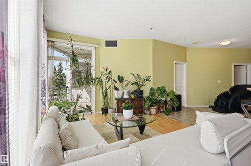 248 4827 104A Street, Edmonton, AB - Indoor