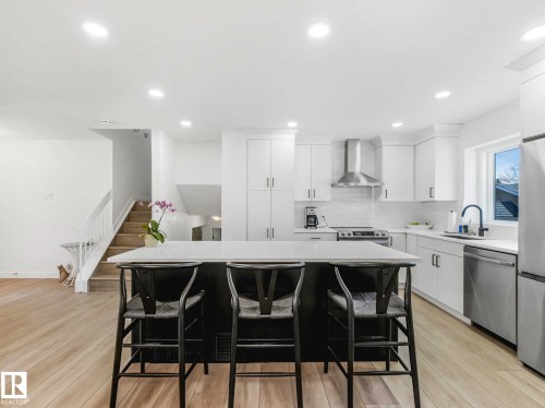 6011 37 Avenue, Edmonton, AB - Indoor