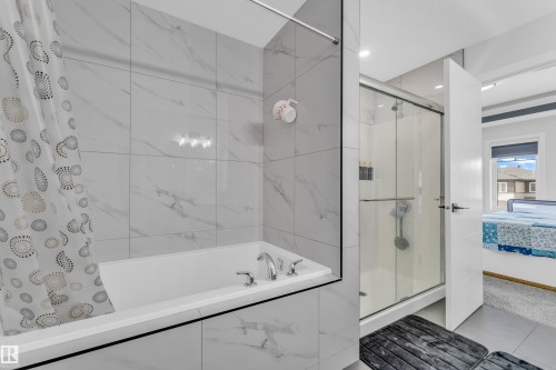 3607 41 Ave, Beaumont, AB - Indoor Photo Showing Bathroom