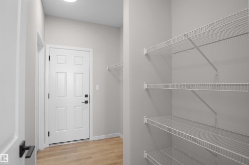 7103 50A Avenue, Beaumont, AB - Indoor With Storage