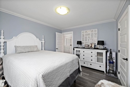 19 Oak Point, St. Albert, AB - Indoor Photo Showing Bedroom