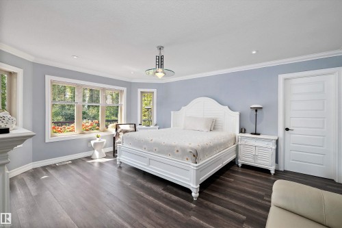 19 Oak Point, St. Albert, AB - Indoor Photo Showing Bedroom