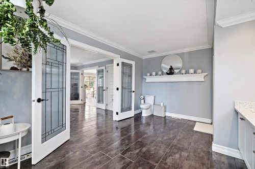 19 Oak Point, St. Albert, AB - Indoor