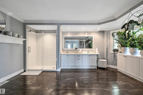 19 Oak Point, St. Albert, AB - Indoor