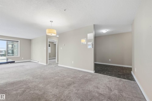 221 1070 Mcconachie Boulevard, Edmonton, AB - Indoor Photo Showing Kitchen