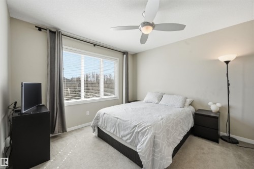 4 320 Secord Boulevard, Edmonton, AB - Indoor Photo Showing Bedroom