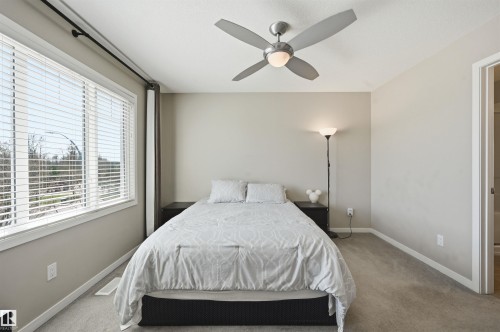 4 320 Secord Boulevard, Edmonton, AB - Indoor Photo Showing Bedroom