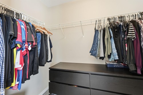4 320 Secord Boulevard, Edmonton, AB - Indoor With Storage