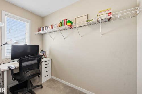 4 320 Secord Boulevard, Edmonton, AB - Indoor Photo Showing Office