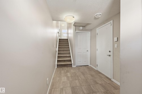 4 320 Secord Boulevard, Edmonton, AB - Indoor Photo Showing Other Room