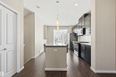 4 320 Secord Boulevard, Edmonton, AB  - Indoor Photo Showing Kitchen 