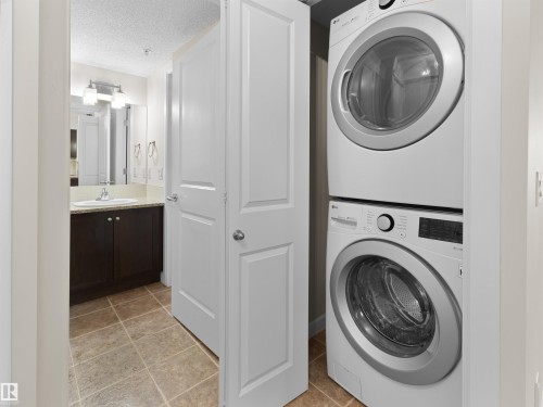 214 3715 Whitelaw Lane, Edmonton, AB - Indoor Photo Showing Laundry Room