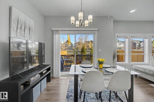 4018 Kinsella Way, Edmonton, AB - Indoor Photo Showing Other Room