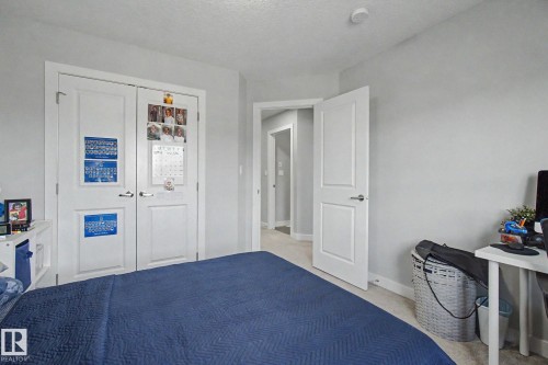 4018 Kinsella Way, Edmonton, AB - Indoor