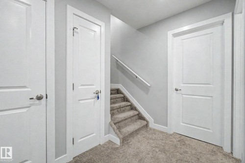 4018 Kinsella Way, Edmonton, AB - Indoor Photo Showing Other Room