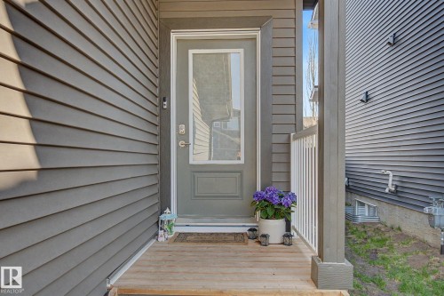 4018 Kinsella Way, Edmonton, AB - Outdoor With Exterior