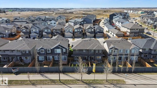4018 Kinsella Way, Edmonton, AB - Outdoor
