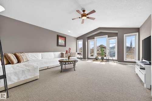 506 Adams Way, Edmonton, AB - Indoor