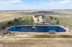 25057 TWP RD  Rural Leduc County, AB T4X 2N5
