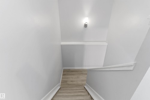 120 Cornell Court, Edmonton, AB - Indoor Photo Showing Bathroom