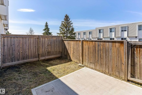 120 Cornell Court, Edmonton, AB - Outdoor