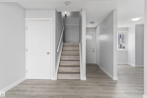 120 Cornell Court, Edmonton, AB - Indoor Photo Showing Other Room