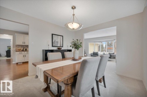 705 Riddell Street, Edmonton, AB - Indoor Photo Showing Dining Room