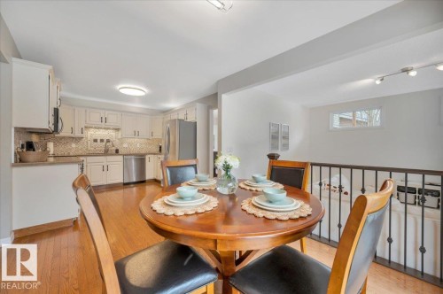 705 Riddell Street, Edmonton, AB - Indoor Photo Showing Dining Room