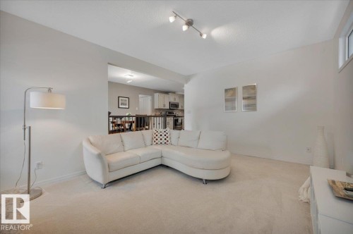 705 Riddell Street, Edmonton, AB - Indoor Photo Showing Living Room