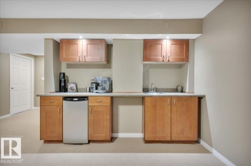 705 Riddell Street, Edmonton, AB - Indoor