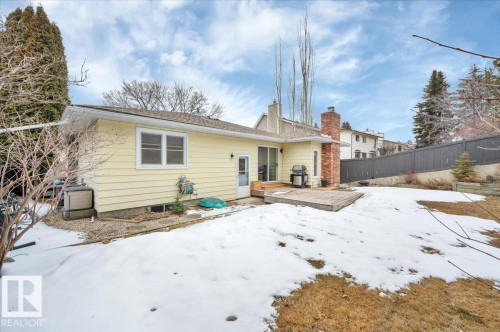 705 Riddell Street, Edmonton, AB - Outdoor