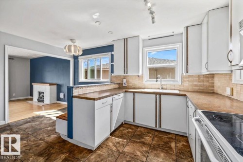 9828 79 Street, Edmonton, AB 
