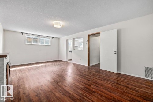 9828 79 Street, Edmonton, AB 