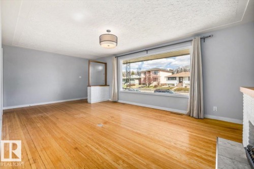 9828 79 Street, Edmonton, AB 