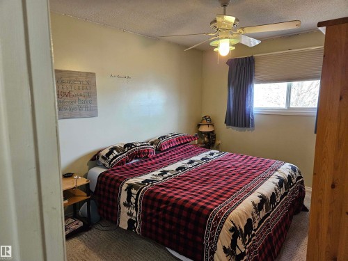 4706 44 Avenue, St. Paul Town, AB - Indoor Photo Showing Bedroom