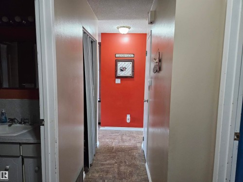 4706 44 Avenue, St. Paul Town, AB - Indoor Photo Showing Other Room