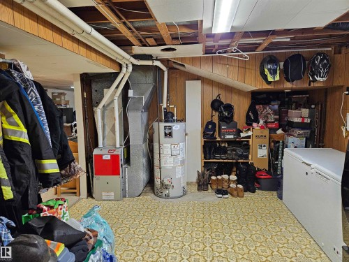 4706 44 Avenue, St. Paul Town, AB - Indoor Photo Showing Basement