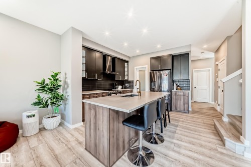 143 Larch Crescent, Leduc, AB - Indoor Photo Showing Kitchen
