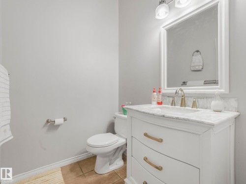 16237 129A Street, Edmonton, AB - Indoor Photo Showing Bathroom