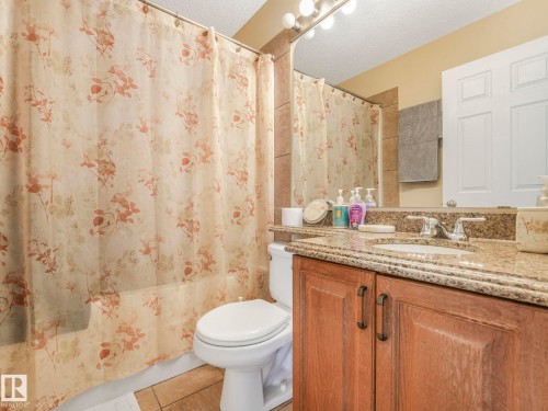 16237 129A Street, Edmonton, AB - Indoor Photo Showing Bathroom