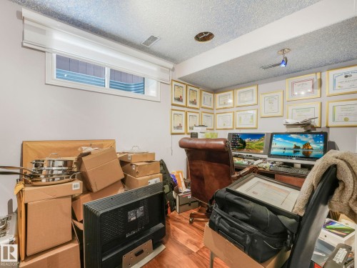 16237 129A Street, Edmonton, AB - Indoor
