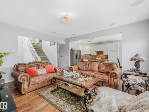 16237 129A Street, Edmonton, AB - Indoor Photo Showing Living Room